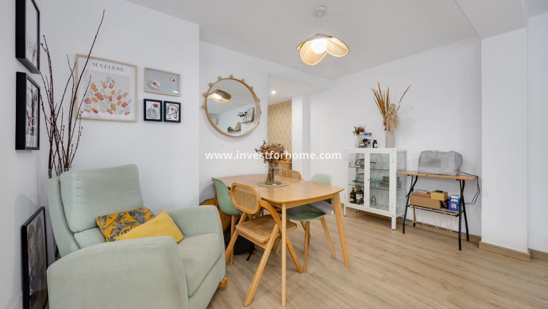 Sale - Apartment - Torrevieja - El Acequión - Los Náufragos