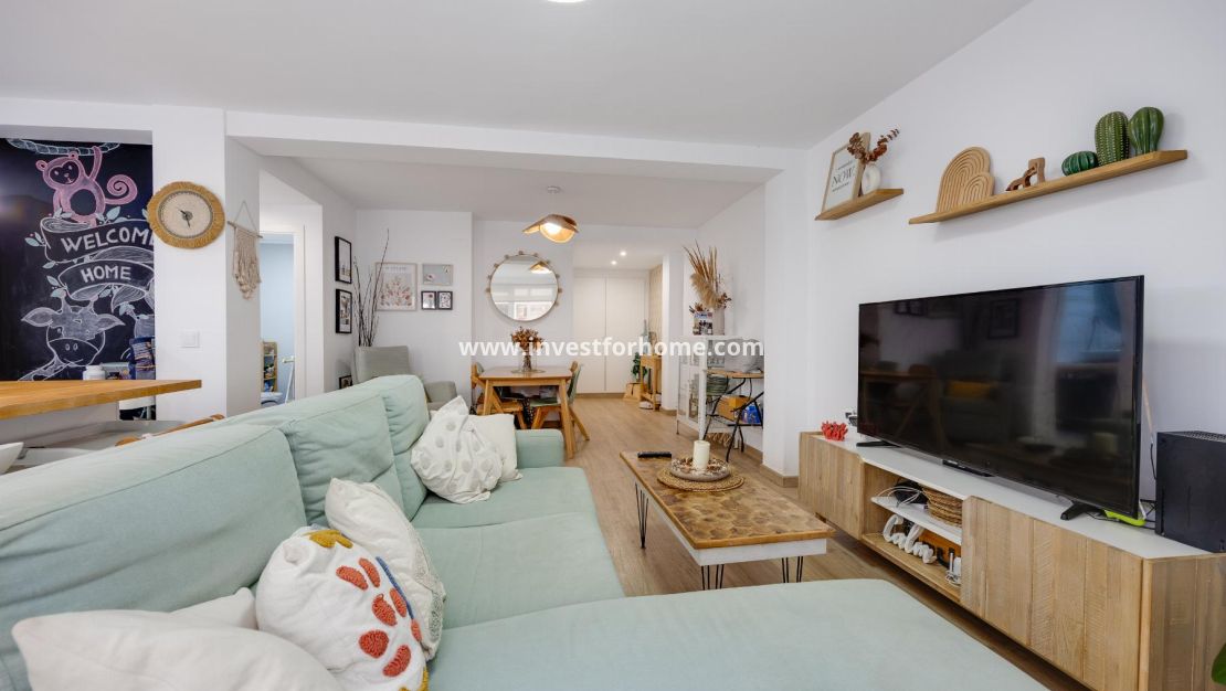 Sale - Apartment - Torrevieja - El Acequión - Los Náufragos
