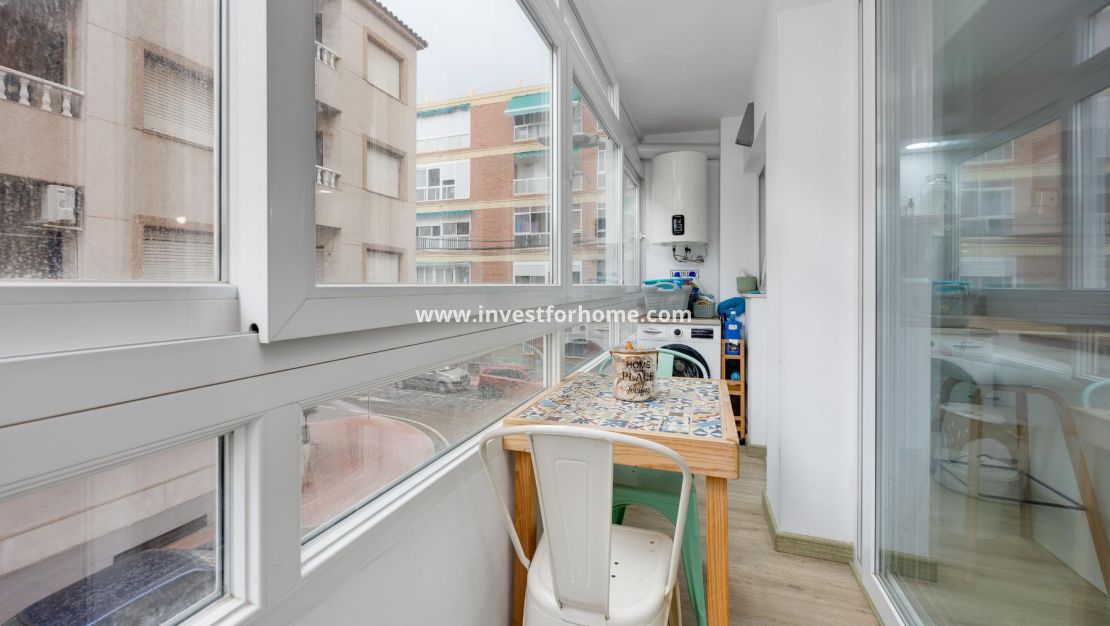 Sale - Apartment - Torrevieja - El Acequión - Los Náufragos