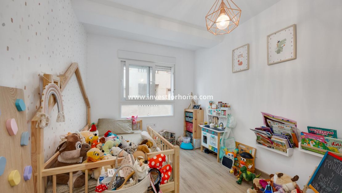 Sale - Apartment - Torrevieja - El Acequión - Los Náufragos