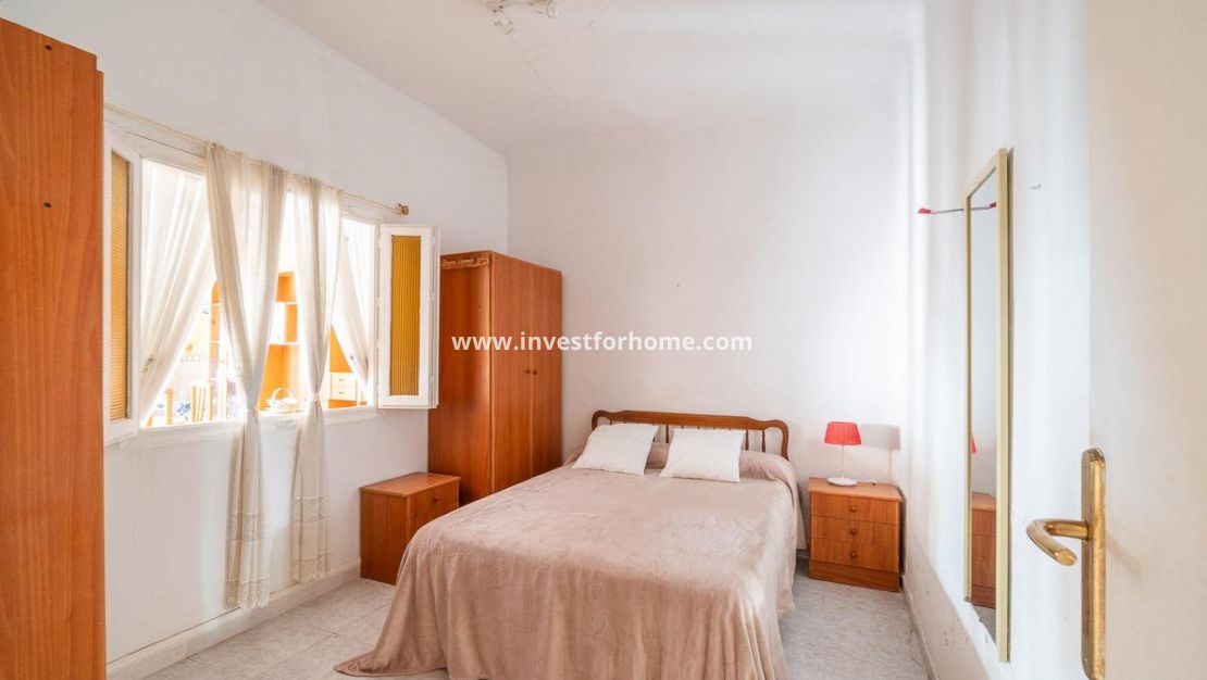 Sale - Apartment - Torrevieja - El Acequión - Los Náufragos