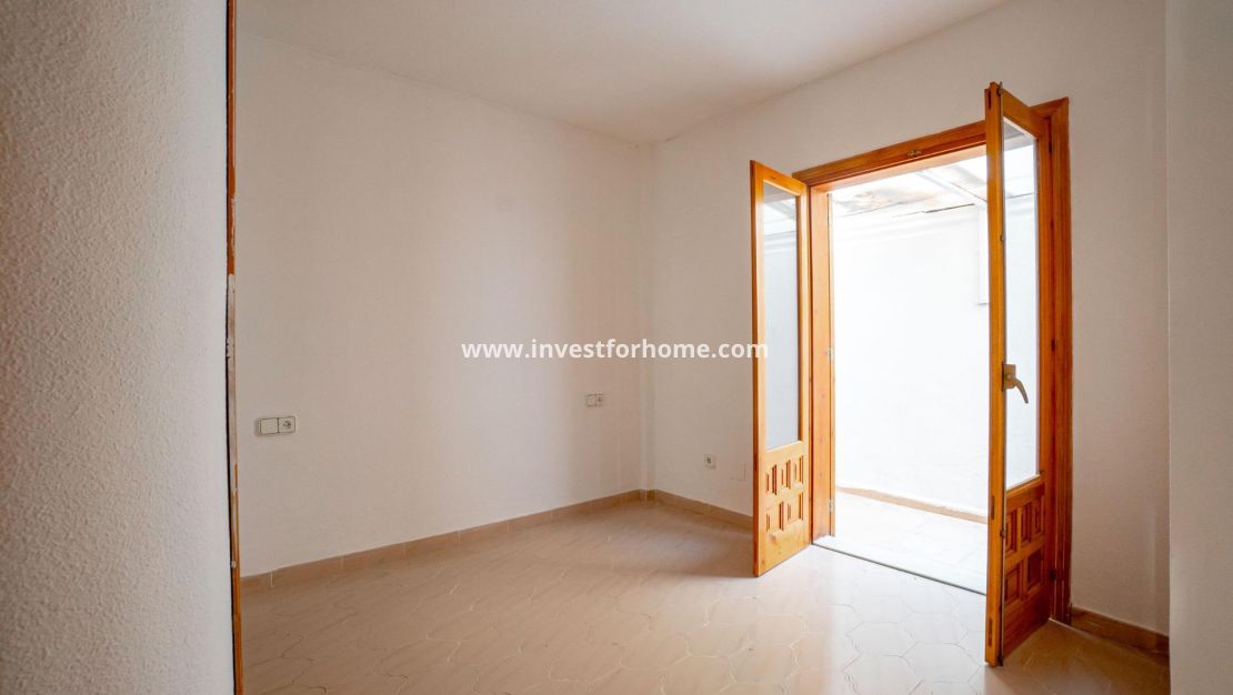 Sale - Apartment - Torrevieja - El Chaparral