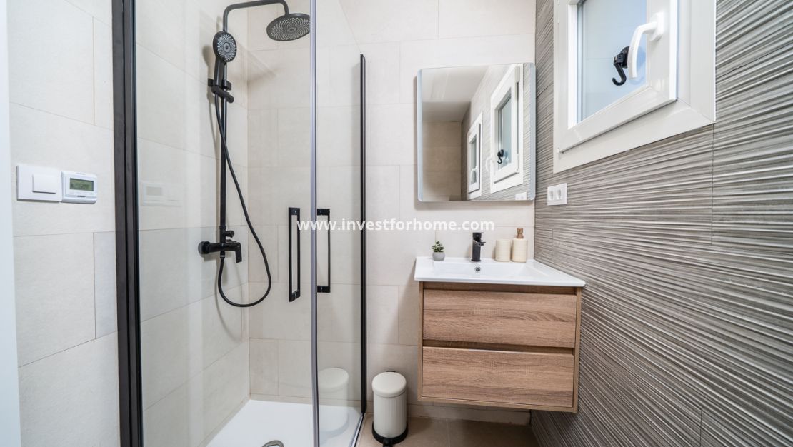 Sale - Apartment - Torrevieja - El Chaparral