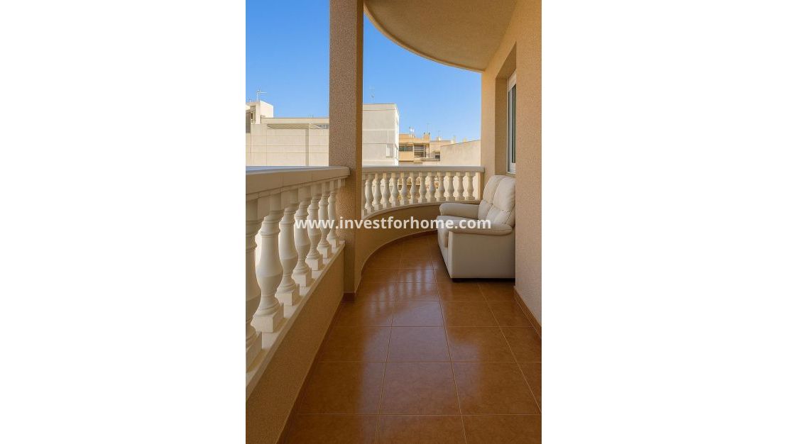 Sale - Apartment - Torrevieja - El Molino