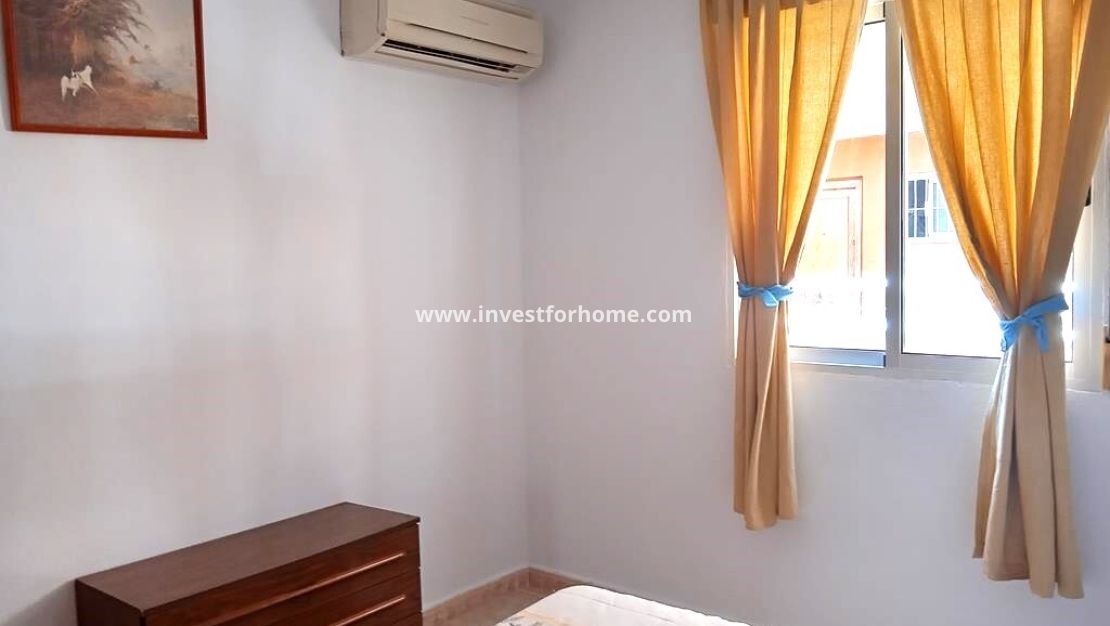 Sale - Apartment - Torrevieja - El Molino