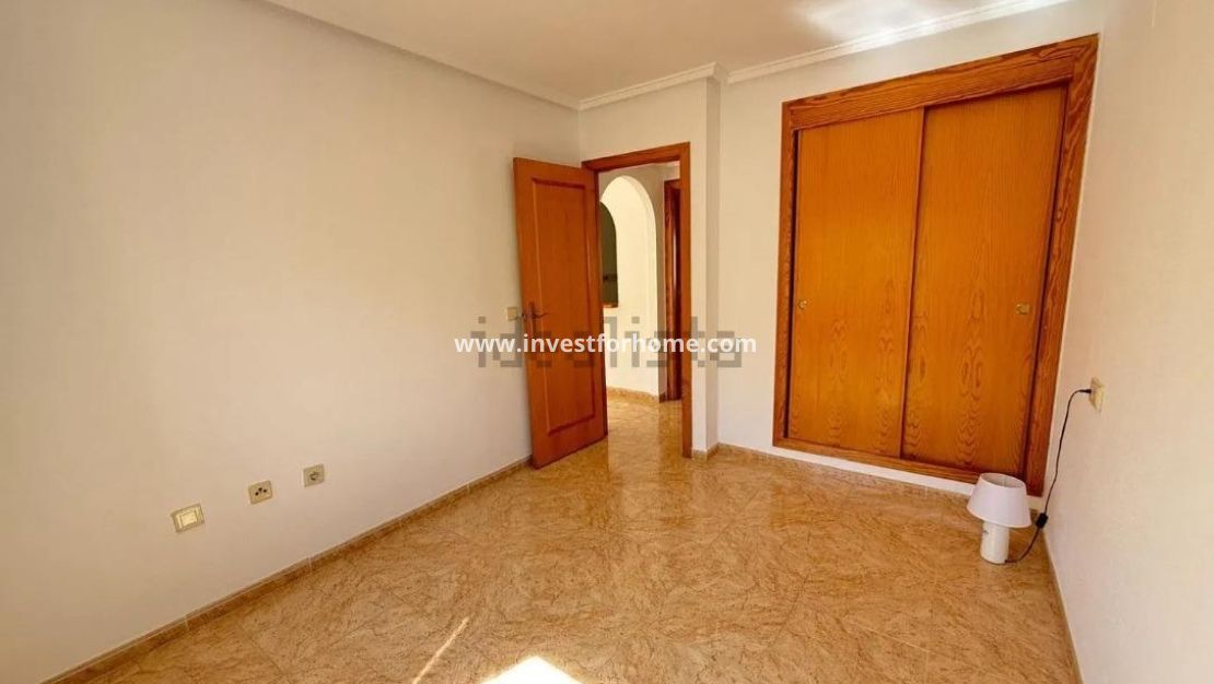 Sale - Apartment - Torrevieja - El Molino