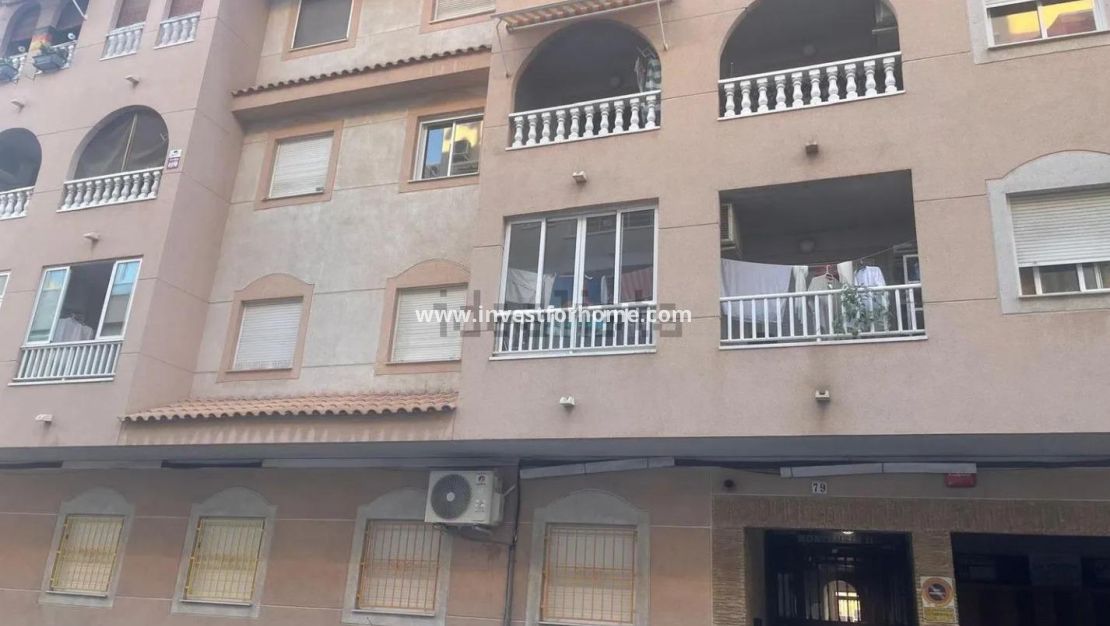 Sale - Apartment - Torrevieja - El Molino