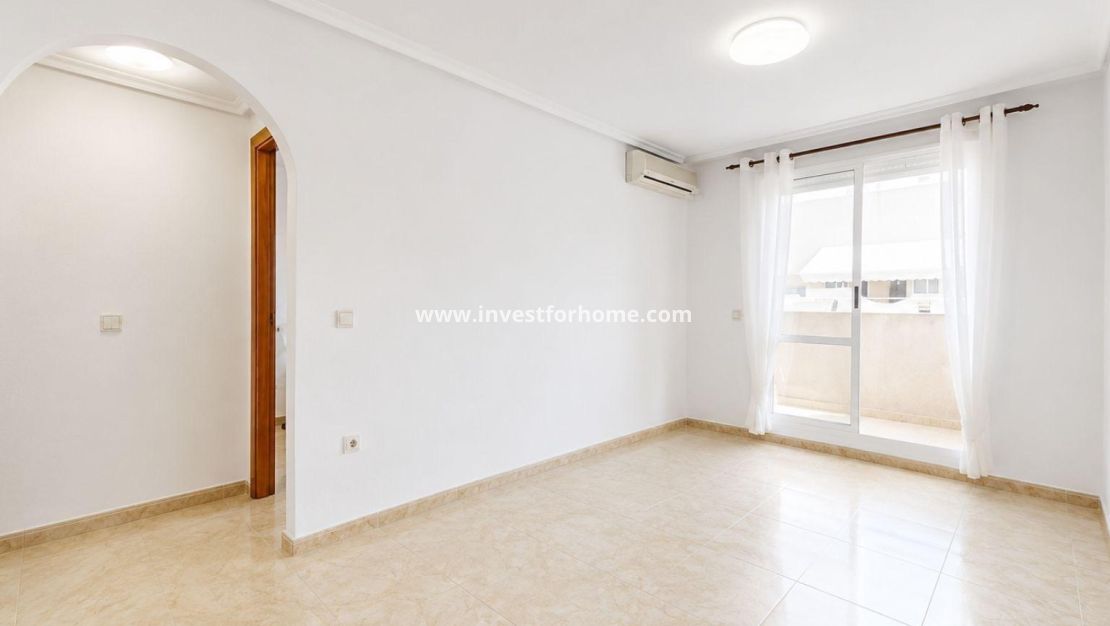 Sale - Apartment - Torrevieja - El Molino