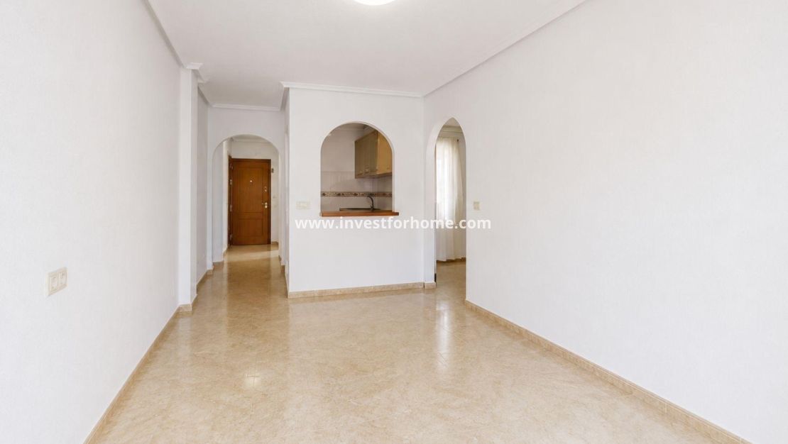 Sale - Apartment - Torrevieja - El Molino