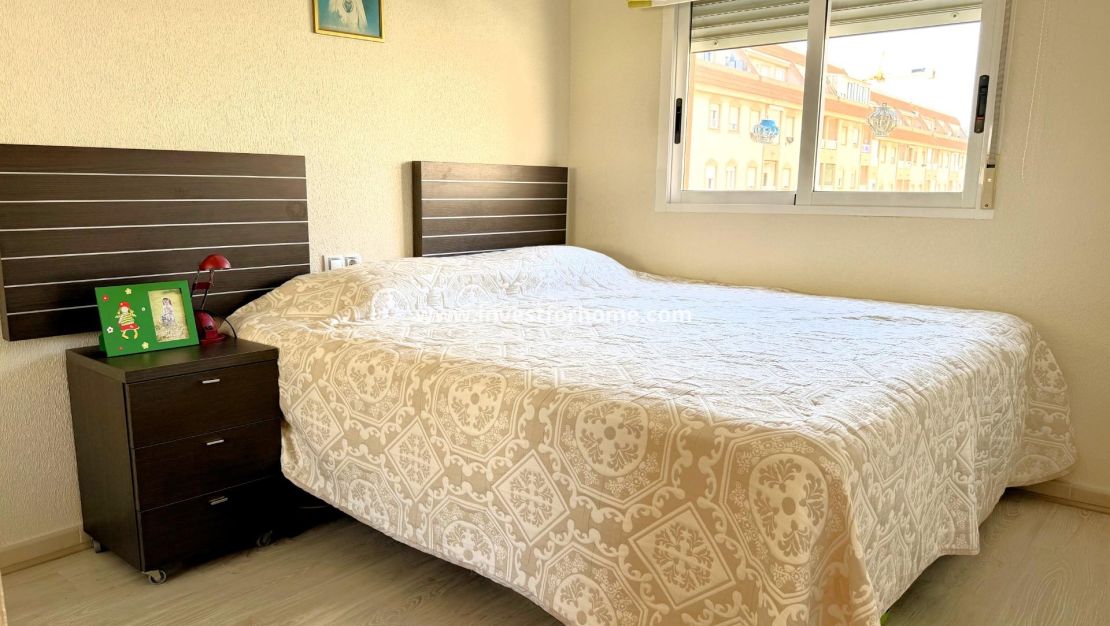 Sale - Apartment - Torrevieja - El Molino