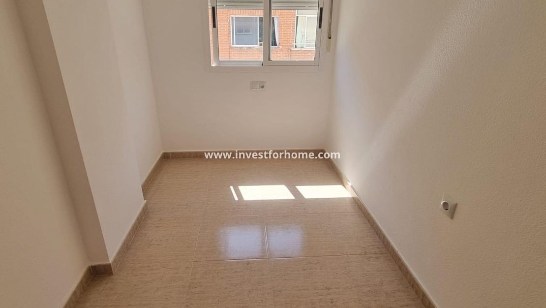 Sale - Apartment - Torrevieja - El Molino
