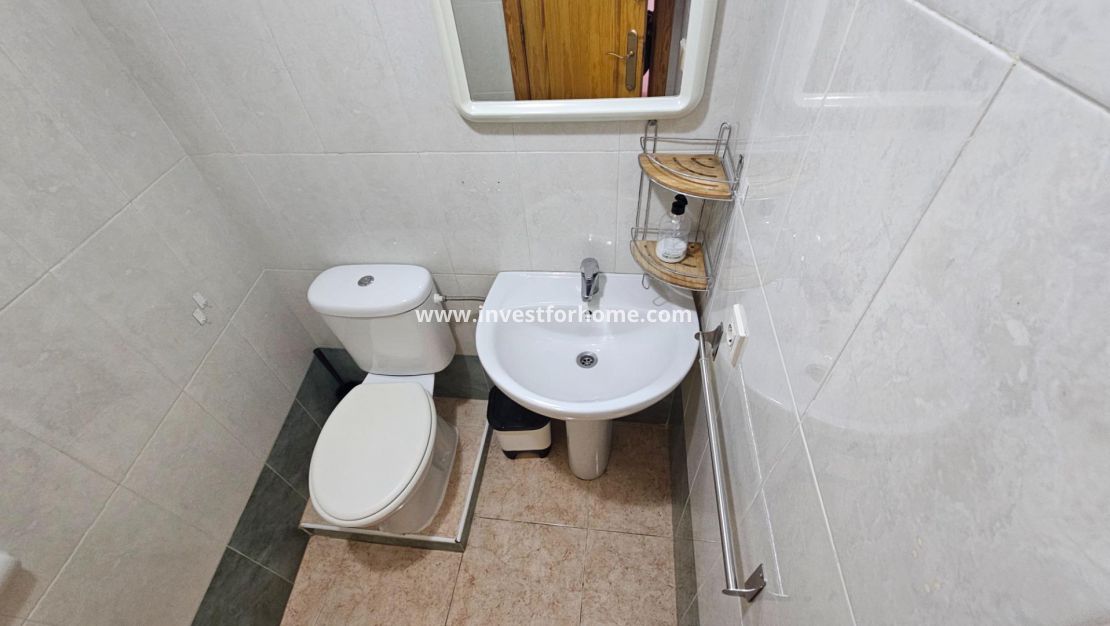 Sale - Apartment - Torrevieja - El Molino