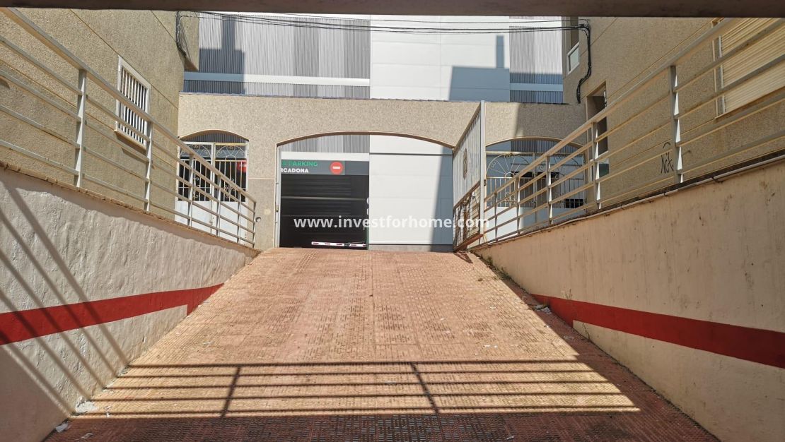 Sale - Apartment - Torrevieja - Estacion De Autobuses