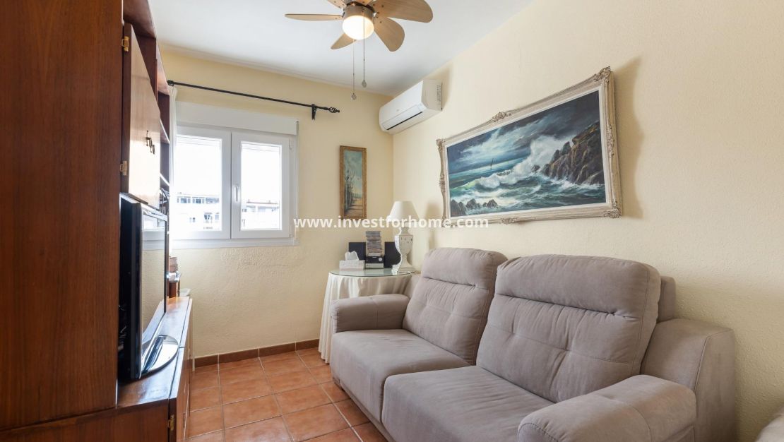 Sale - Apartment - Torrevieja - Estacion De Autobuses