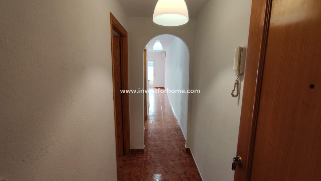 Sale - Apartment - Torrevieja - Estacion De Autobuses