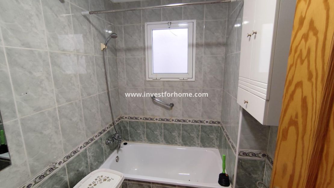 Sale - Apartment - Torrevieja - Estacion De Autobuses