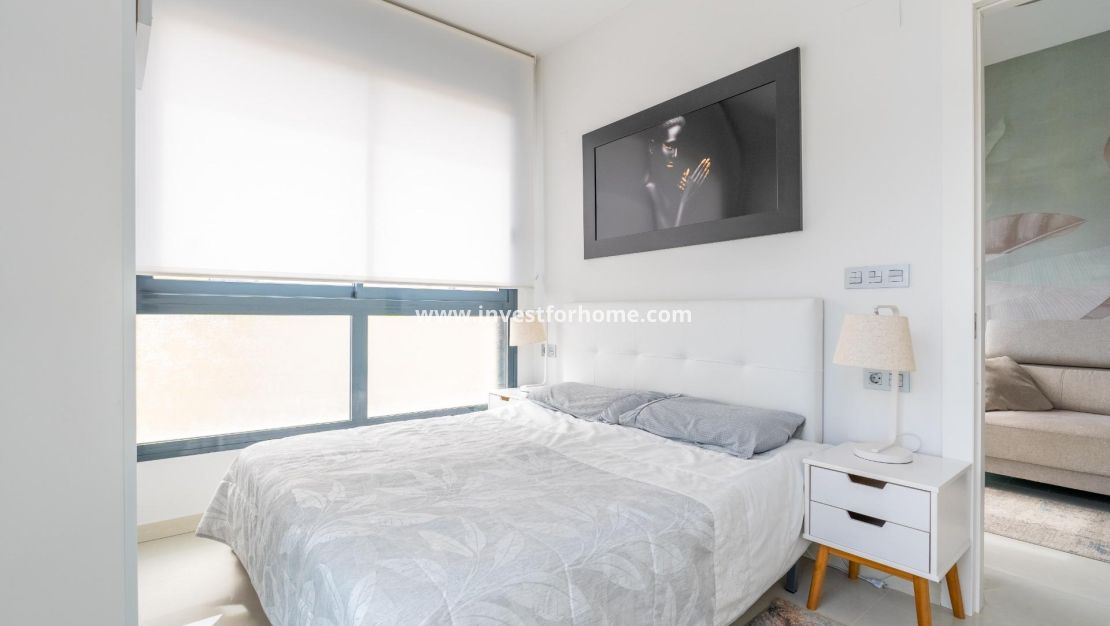 Sale - Apartment - Torrevieja - Estacion De Autobuses