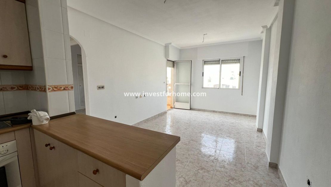 Sale - Apartment - Torrevieja - Estacion De Autobuses