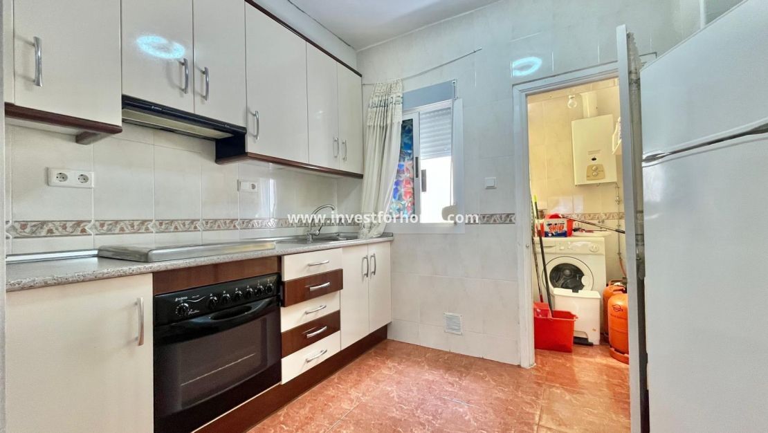 Sale - Apartment - Torrevieja - Estacion De Autobuses