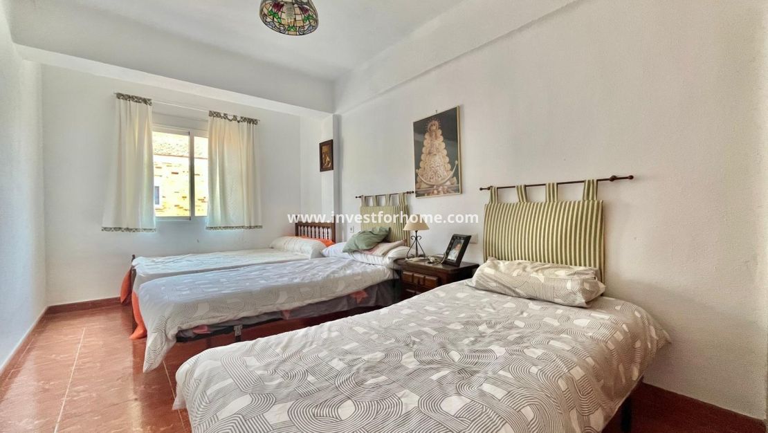 Sale - Apartment - Torrevieja - Estacion De Autobuses