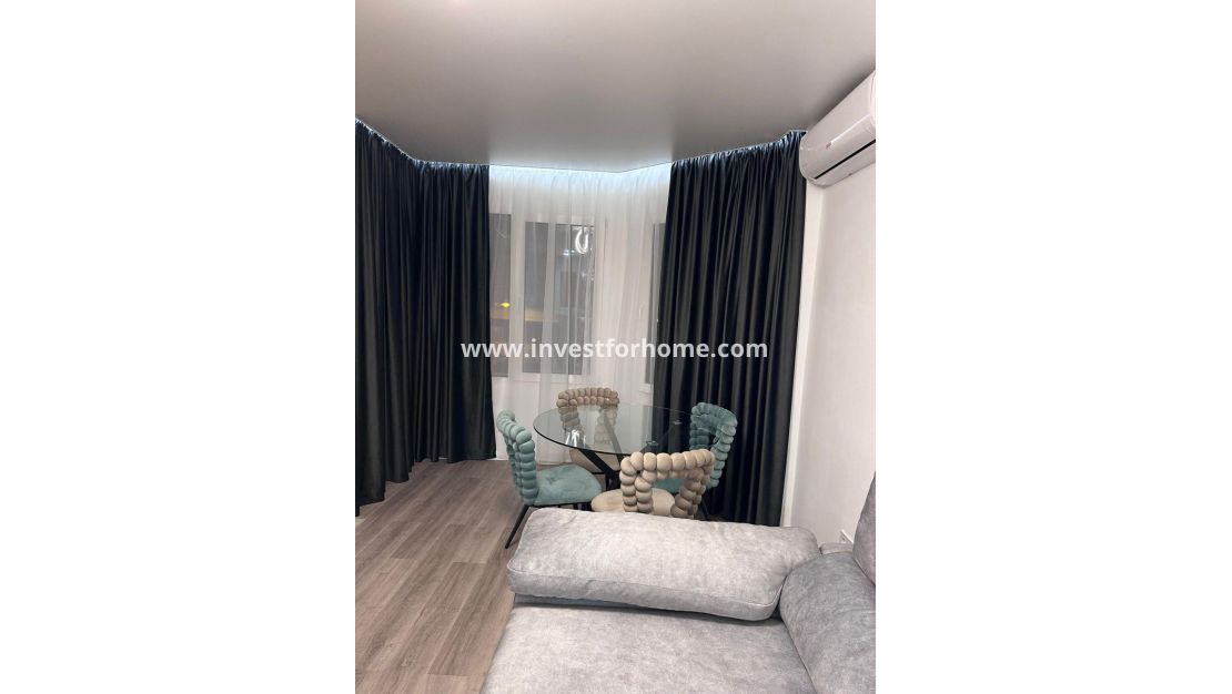 Sale - Apartment - Torrevieja - Estacion De Autobuses