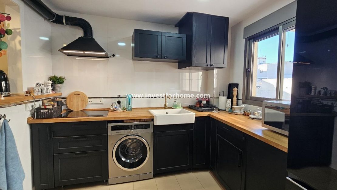 Sale - Apartment - Torrevieja - Estacion De Autobuses