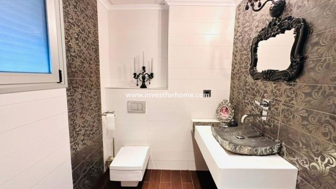 Sale - Apartment - Torrevieja - Estacion De Autobuses