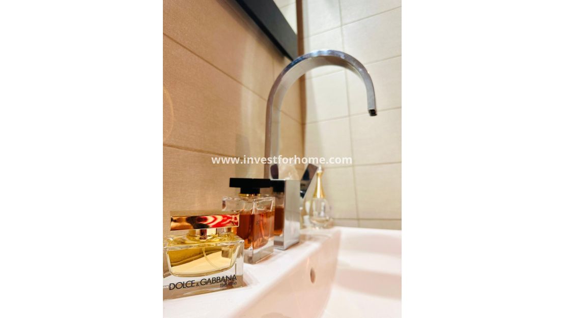 Sale - Apartment - Torrevieja - Estacion De Autobuses