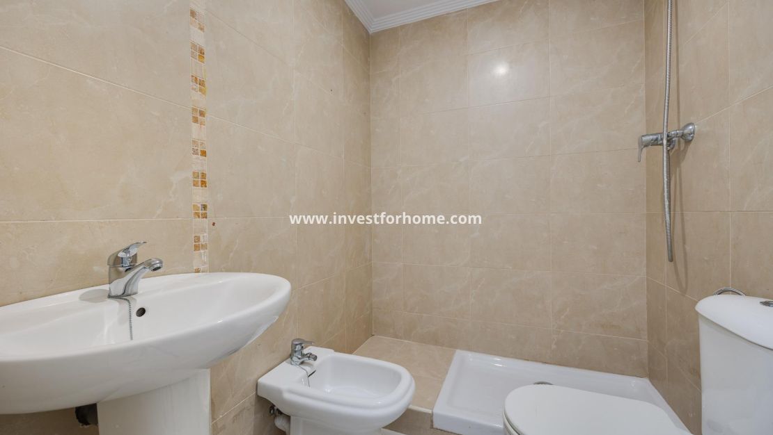 Sale - Apartment - Torrevieja - Estacion De Autobuses