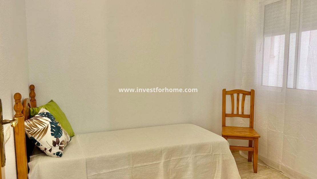 Sale - Apartment - Torrevieja - Estacion De Autobuses