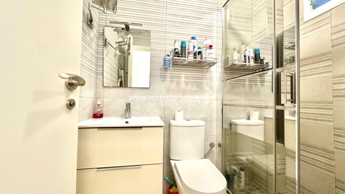 Sale - Apartment - Torrevieja - Estacion De Autobuses