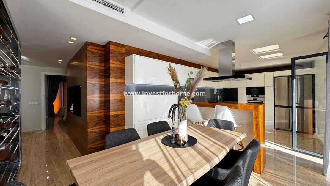 Sale - Apartment - Torrevieja - Estacion De Autobuses