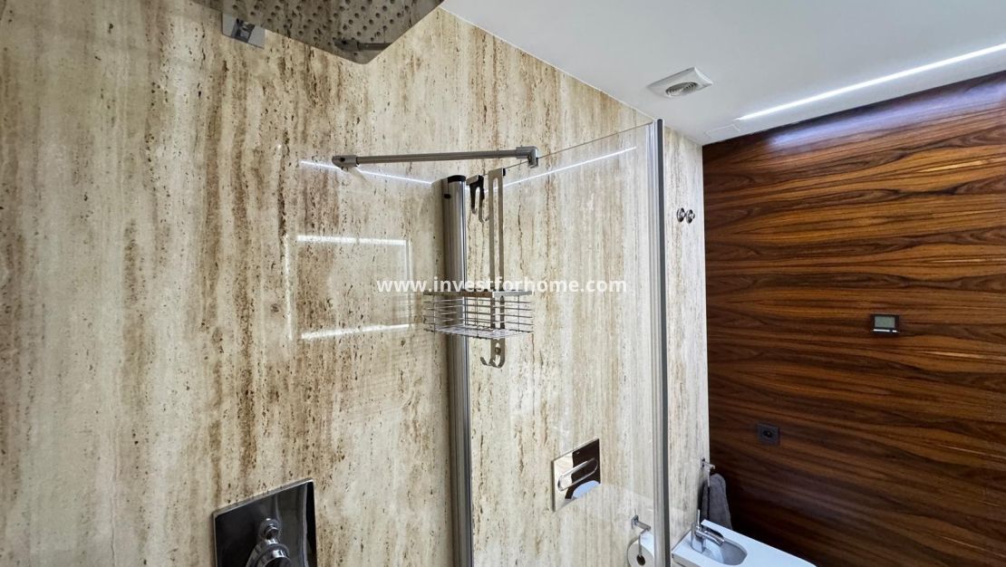 Sale - Apartment - Torrevieja - Estacion De Autobuses