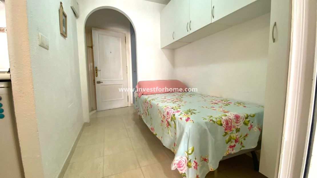 Sale - Apartment - Torrevieja - Estacion De Autobuses