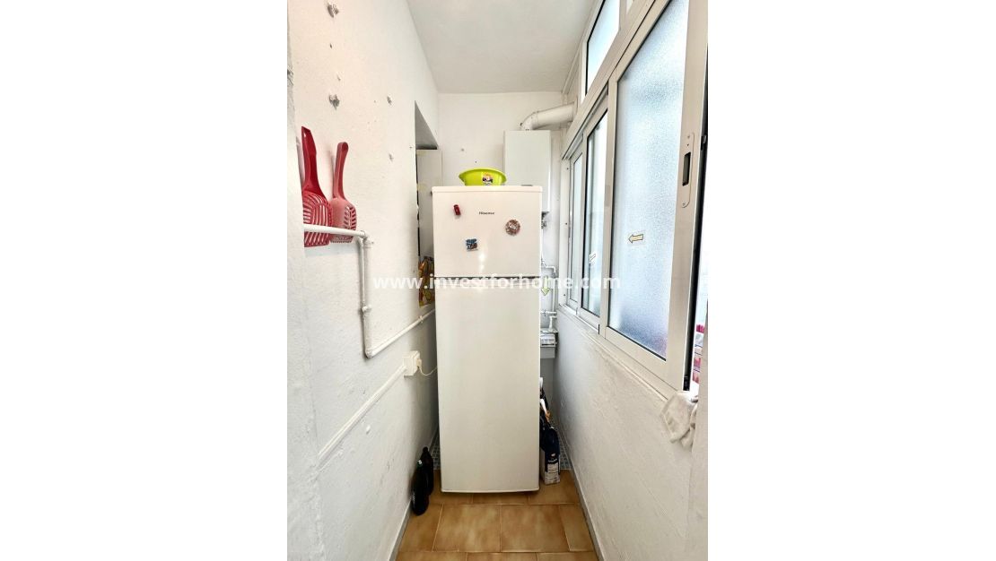 Sale - Apartment - Torrevieja - Estacion De Autobuses