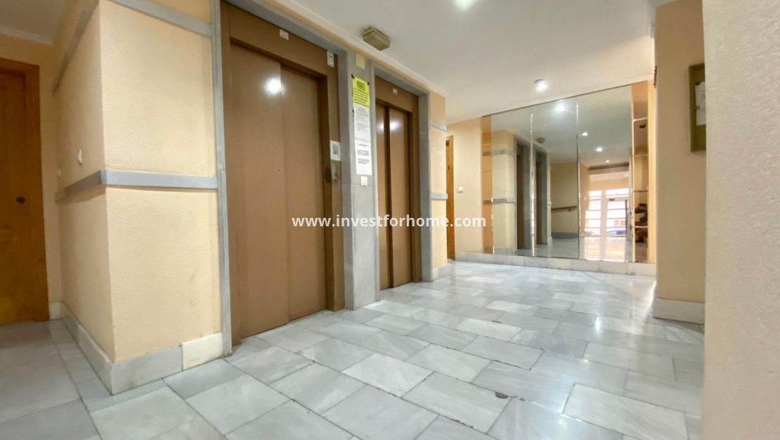 Sale - Apartment - Torrevieja - Estacion De Autobuses