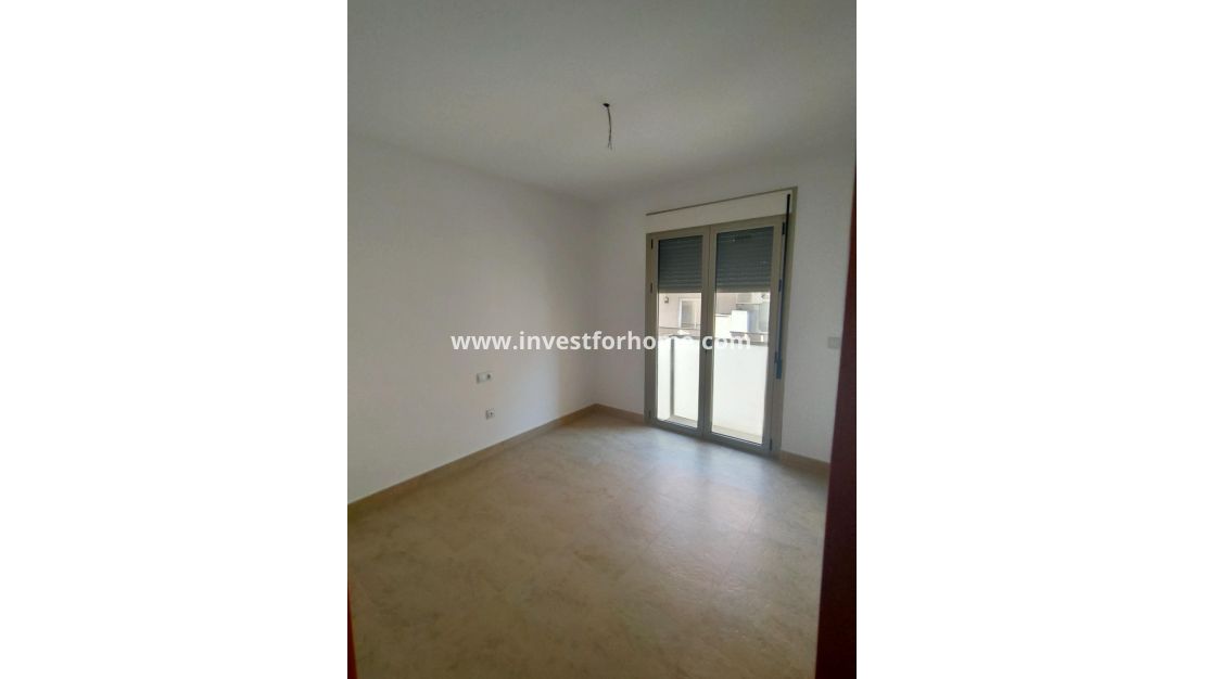 Sale - Apartment - Torrevieja - Estacion De Autobuses