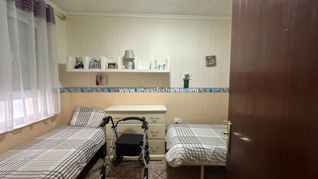 Sale - Apartment - Torrevieja - Estacion De Autobuses