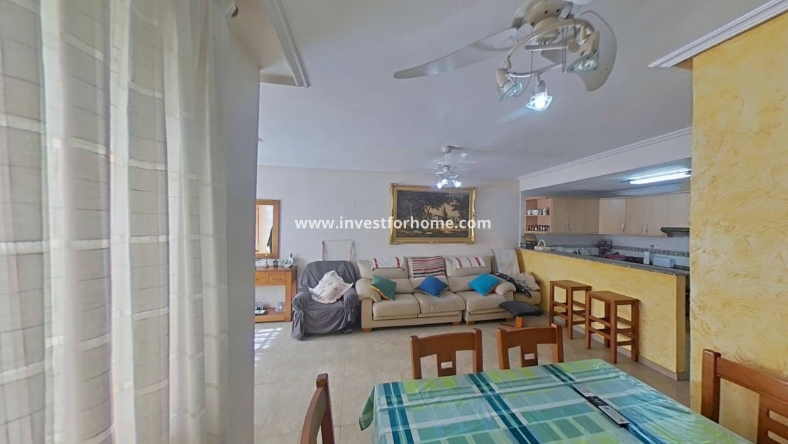 Sale - Apartment - Torrevieja - Estacion De Autobuses