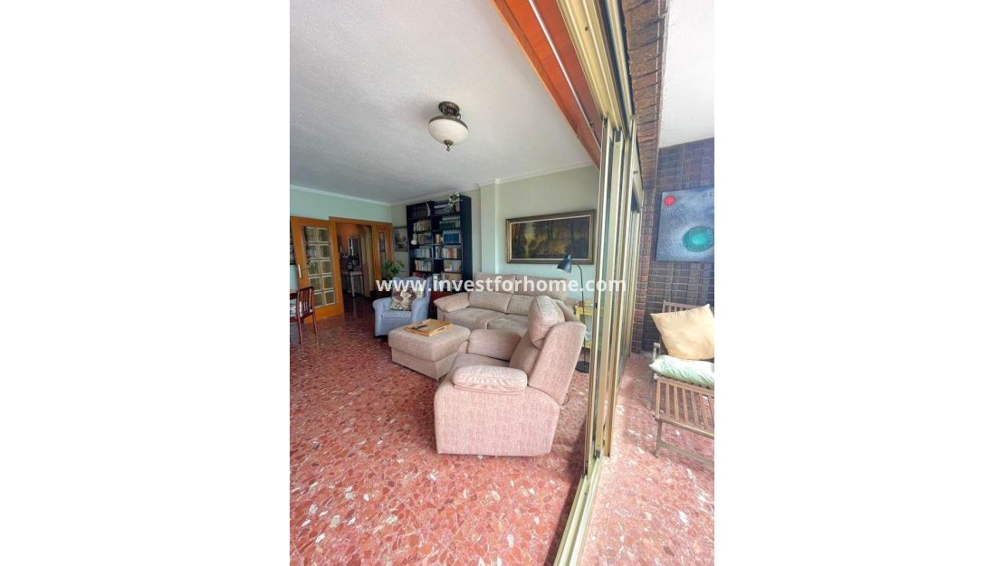 Sale - Apartment - Torrevieja - Estacion De Autobuses