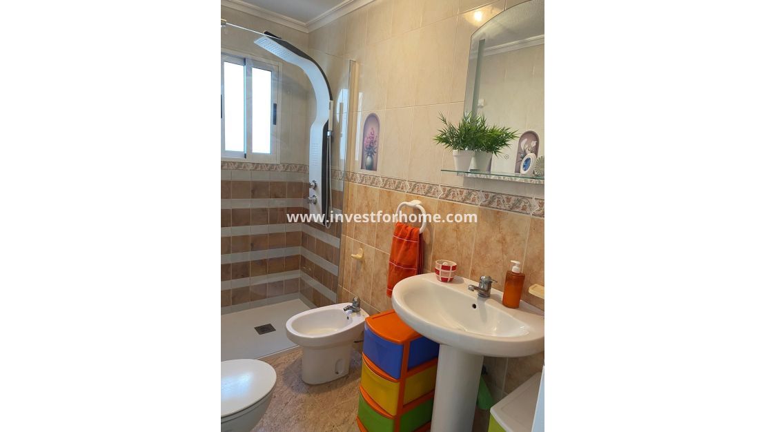 Sale - Apartment - Torrevieja - Estacion De Autobuses