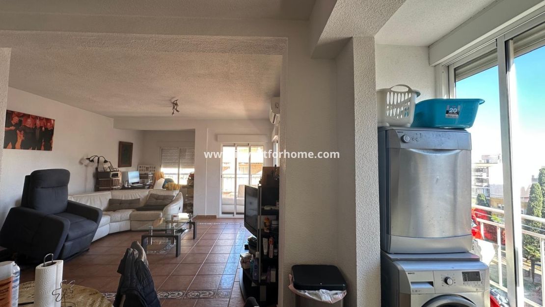 Sale - Apartment - Torrevieja - Estacion De Autobuses