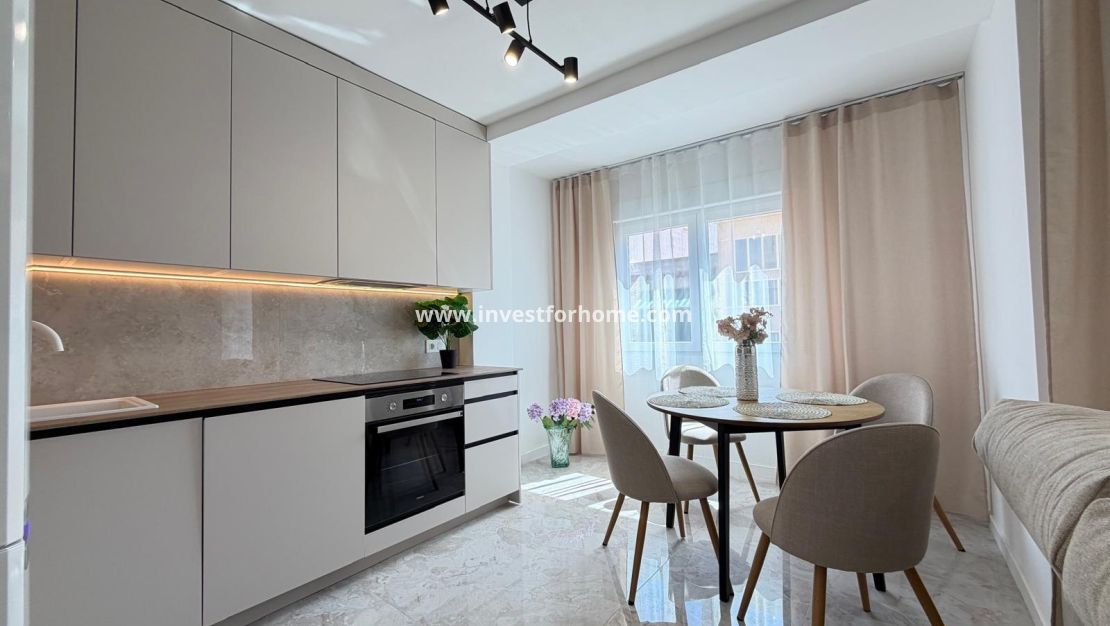 Sale - Apartment - Torrevieja - Estacion De Autobuses