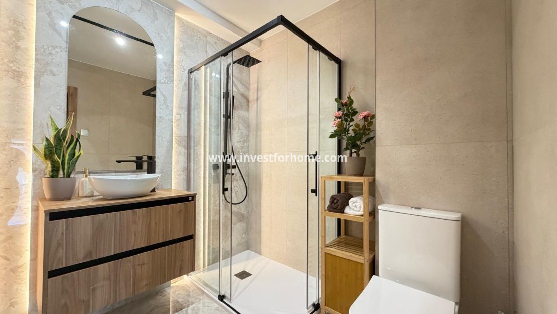 Sale - Apartment - Torrevieja - Estacion De Autobuses