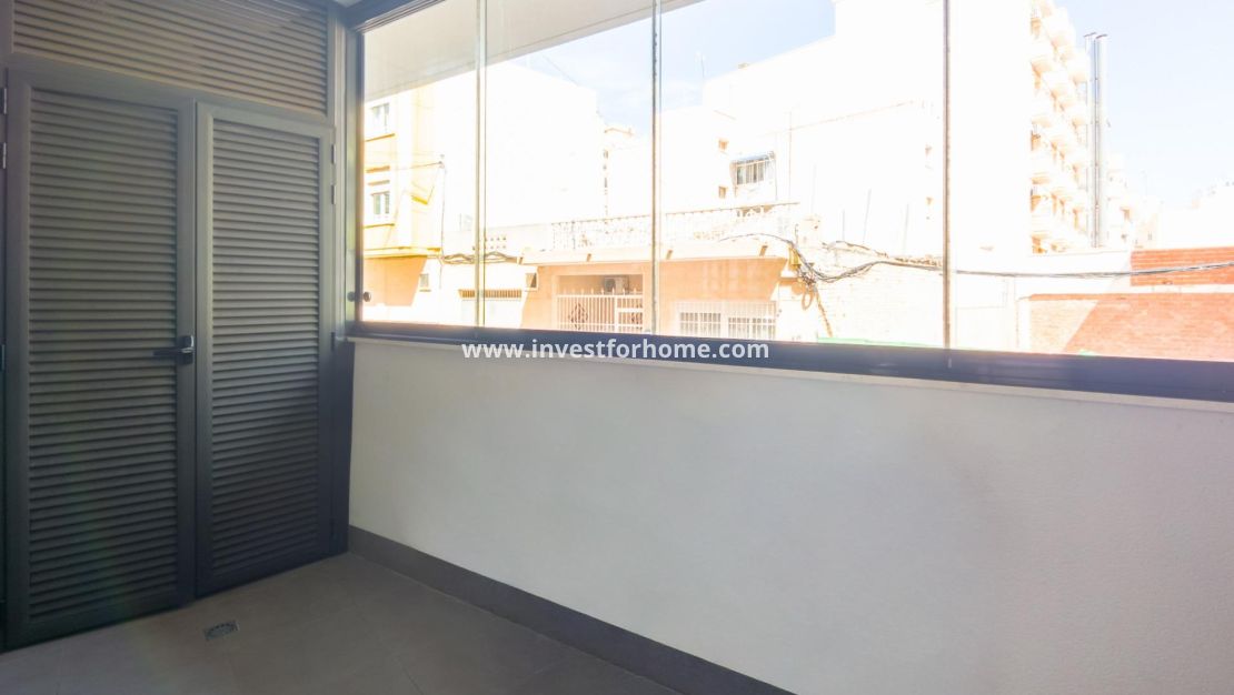 Sale - Apartment - Torrevieja - Estacion De Autobuses