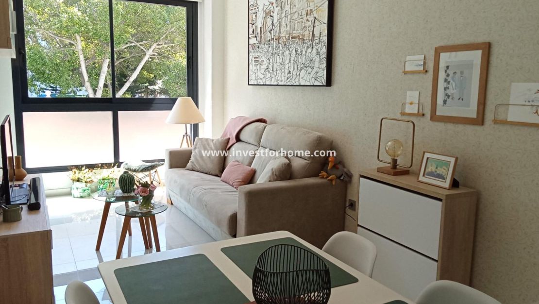 Sale - Apartment - Torrevieja - Estacion De Autobuses