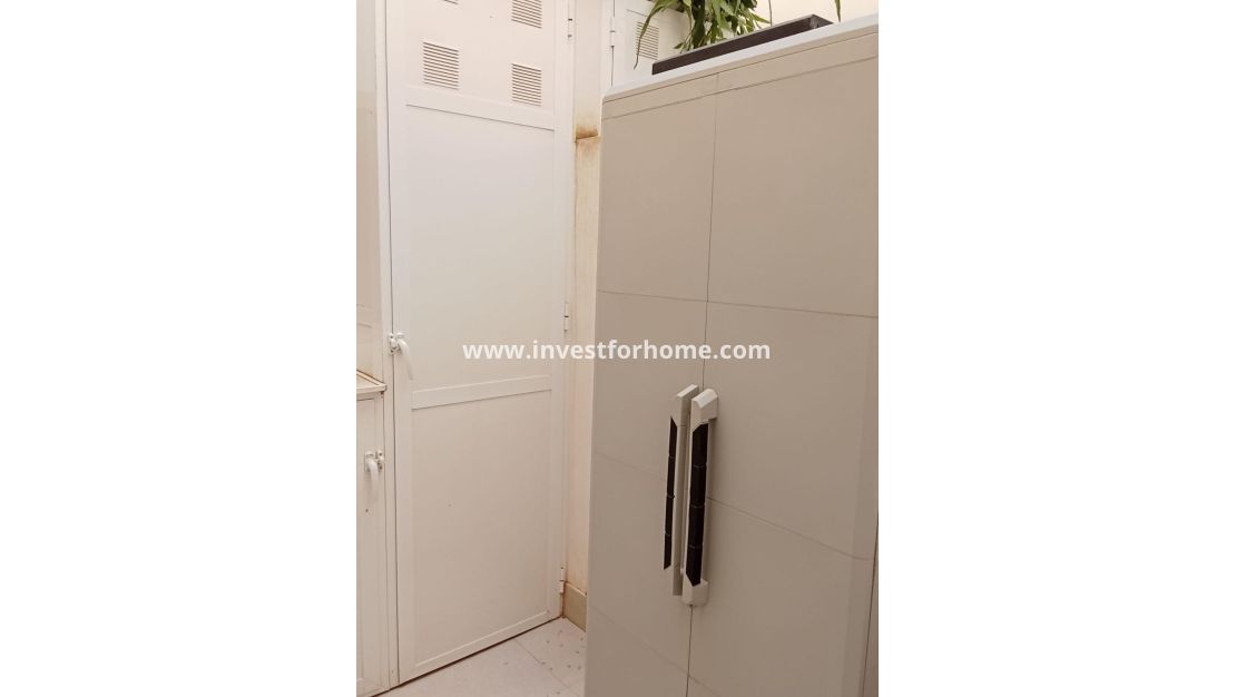 Sale - Apartment - Torrevieja - Estacion De Autobuses