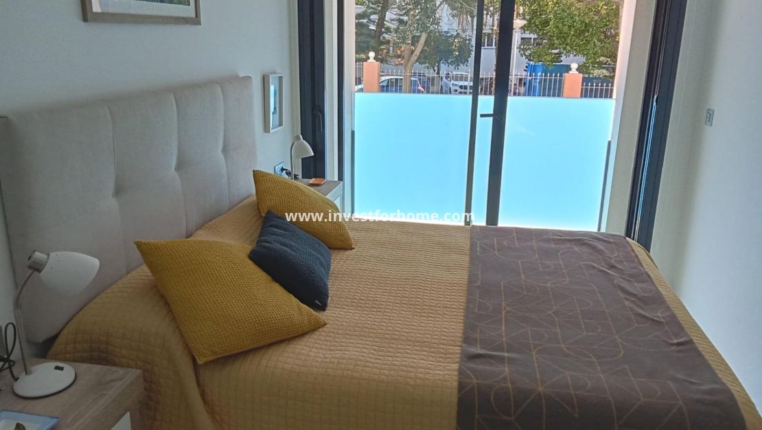 Sale - Apartment - Torrevieja - Estacion De Autobuses