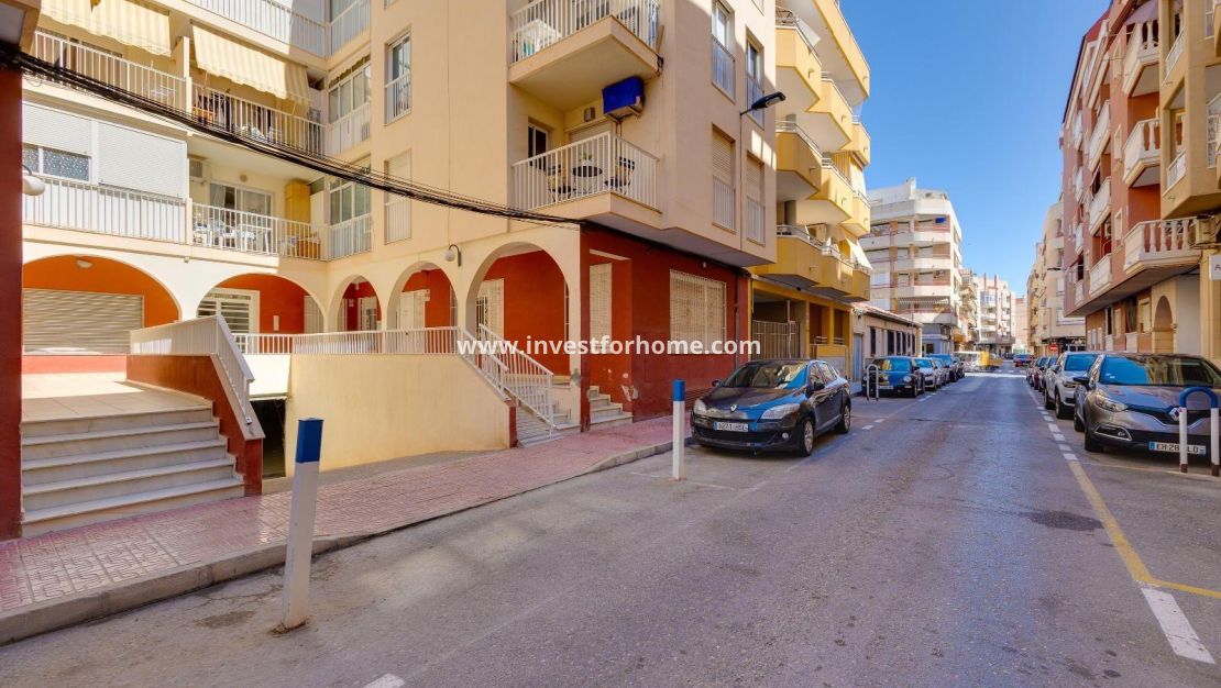 Sale - Apartment - Torrevieja - Estacion De Autobuses