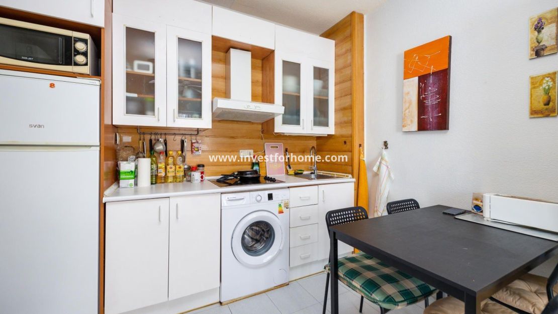 Sale - Apartment - Torrevieja - Estacion De Autobuses